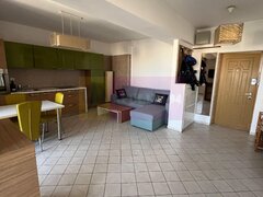 Vanzare apartament de 2 camere in zona Decebal adiacent